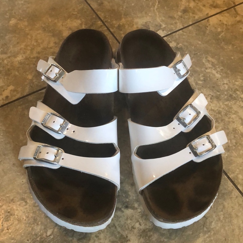 White patent leather Birki’s sz 39